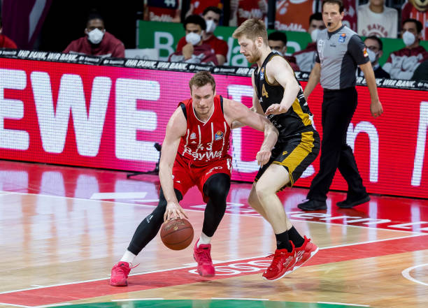 依旧保持了 依旧保持了