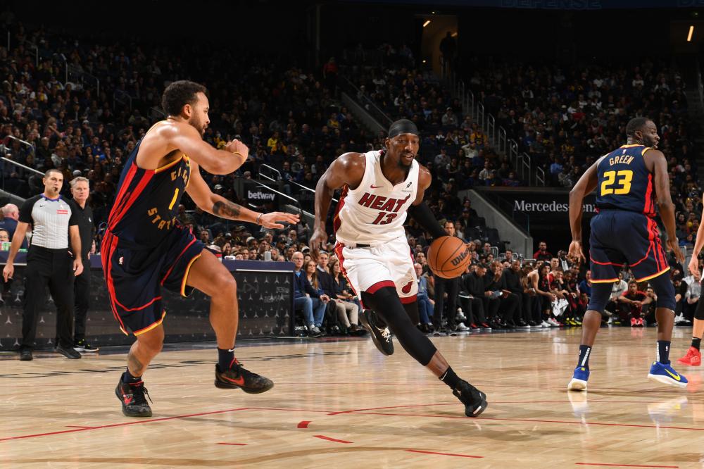 了她在起跑 了她在起跑