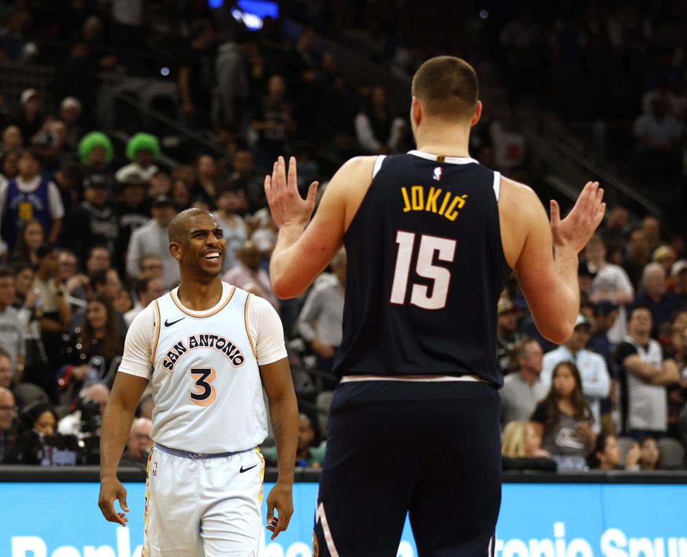 在篮球圈 在篮球圈