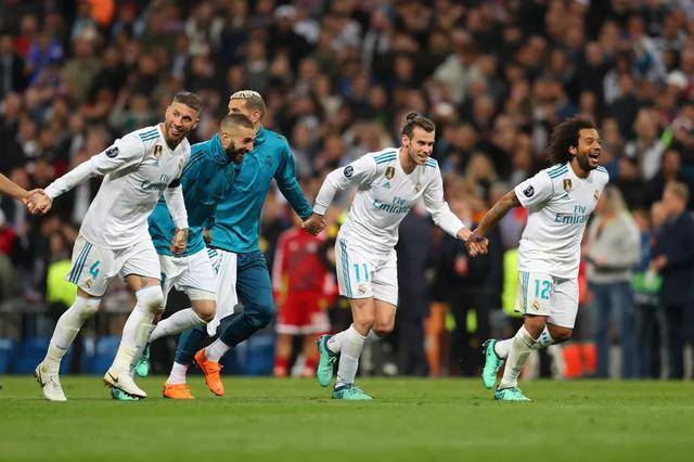 中场对抗成 中场对抗成